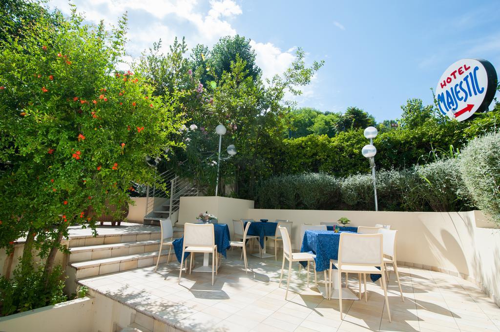 Hotel Majestic Gabicce Mare Exterior photo